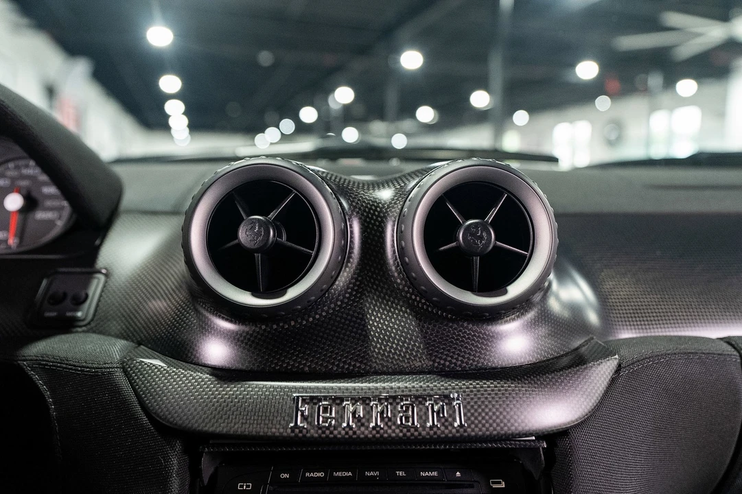 2011 Ferrari - Image 17 of 31