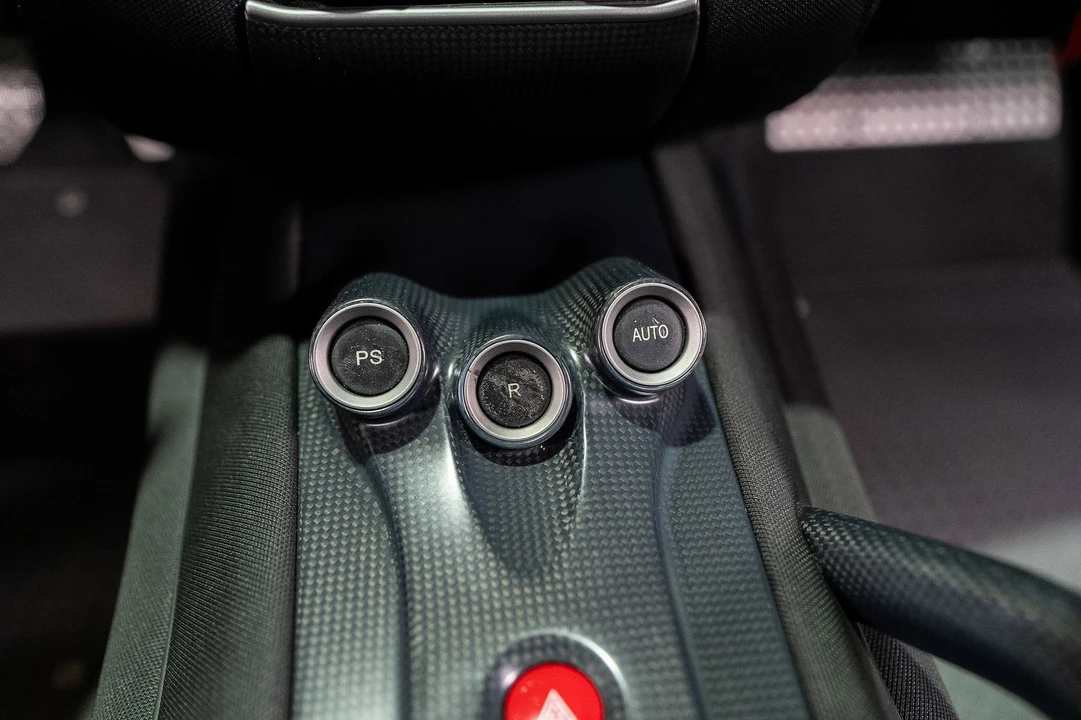 2011 Ferrari - Image 20 of 31