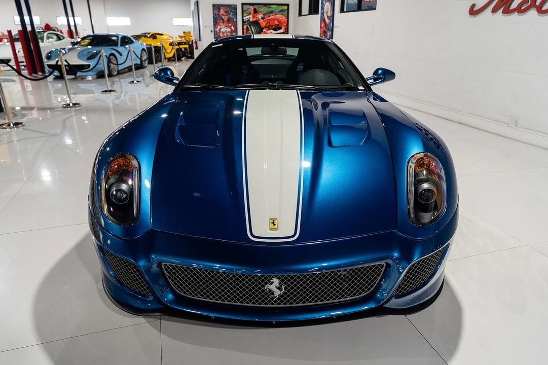 2011 Ferrari - Image 2 of 31