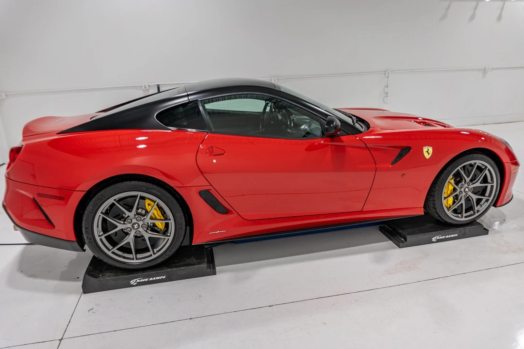 2011 Ferrari 599 GTO - Image 8 of 31