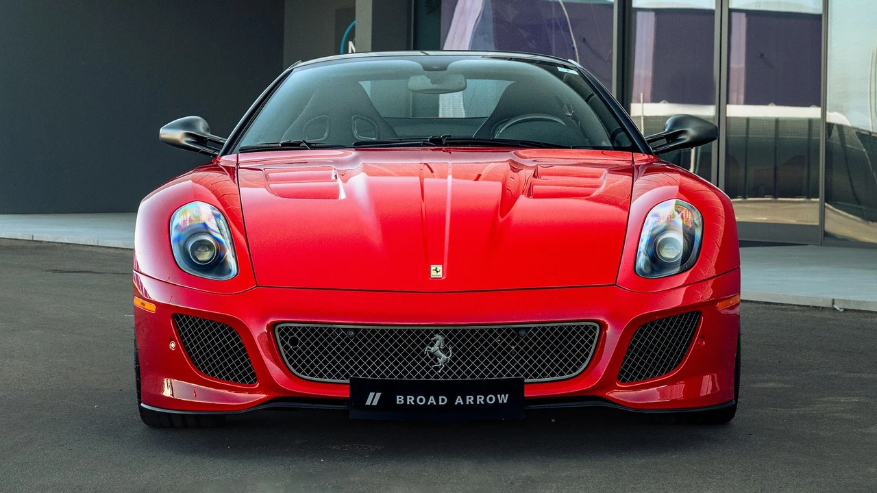 2011 Ferrari 599 GTO - Image 17 of 31