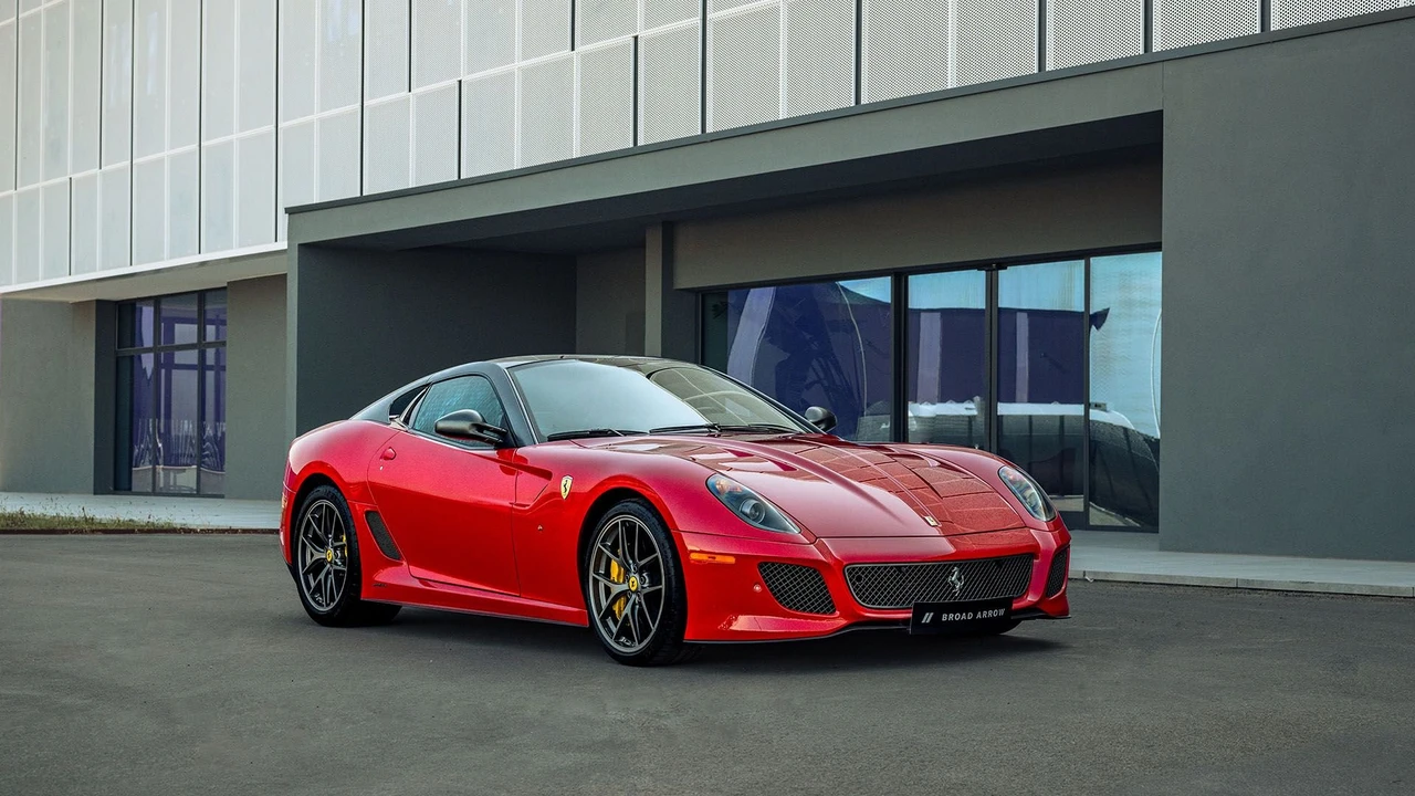 2011 Ferrari 599 GTO - Image 3 of 31