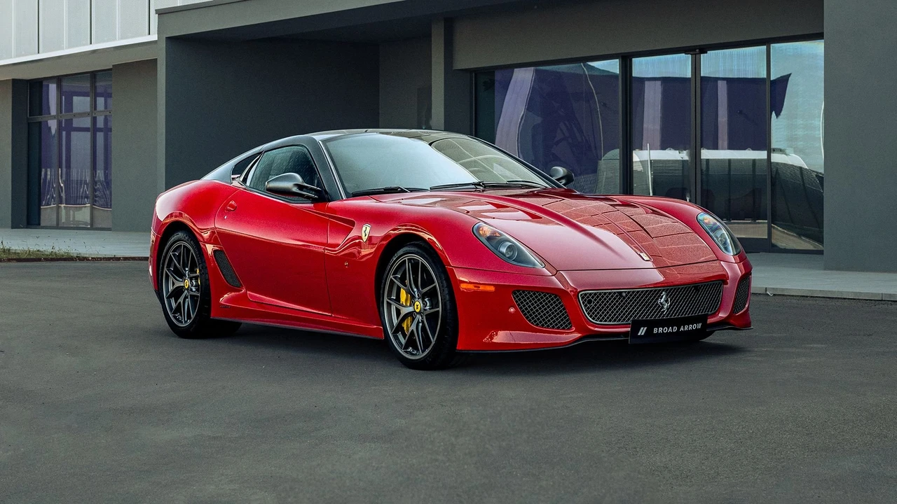 2011 Ferrari 599 GTO - Image 14 of 31