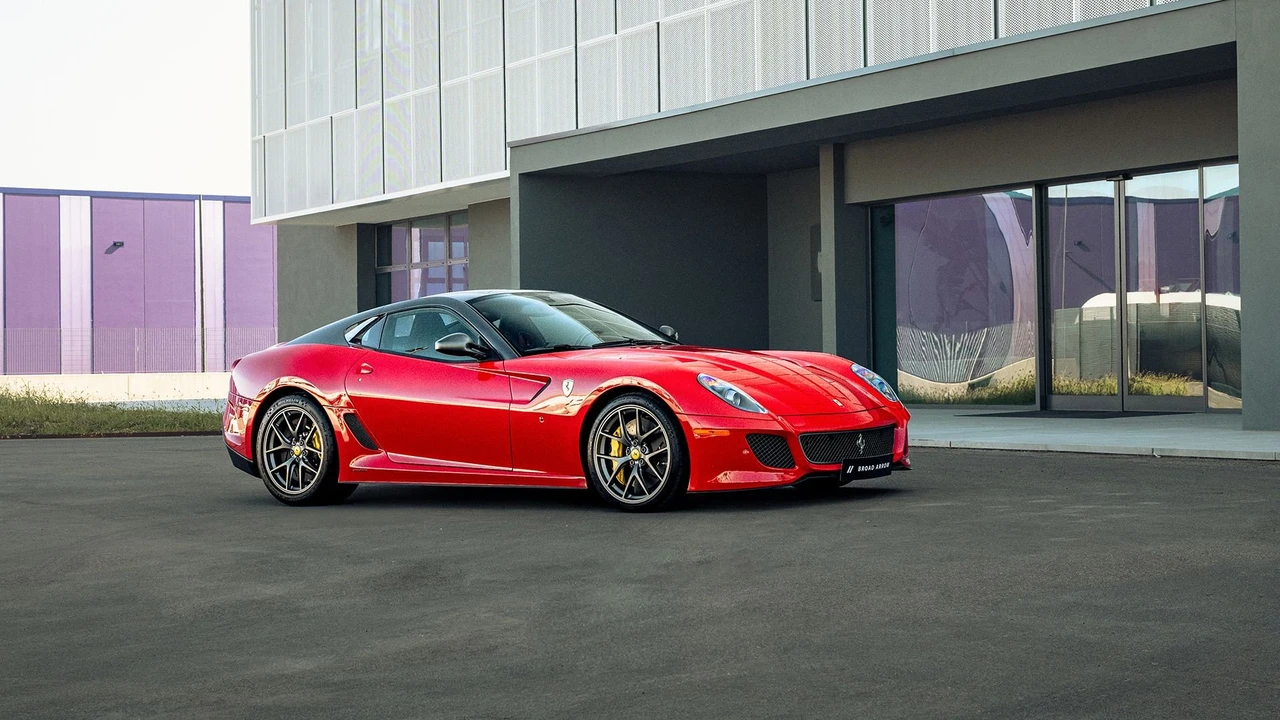 2011 Ferrari 599 GTO - Image 15 of 31