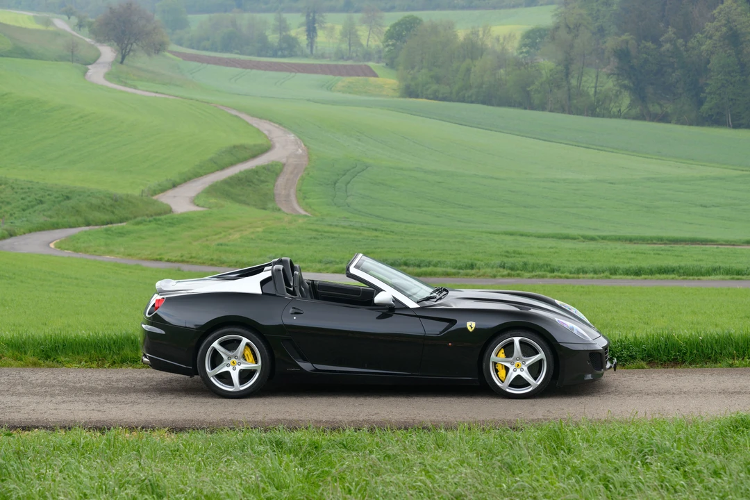 2011 Ferrari 599 SA Aperta - Image 11 of 31
