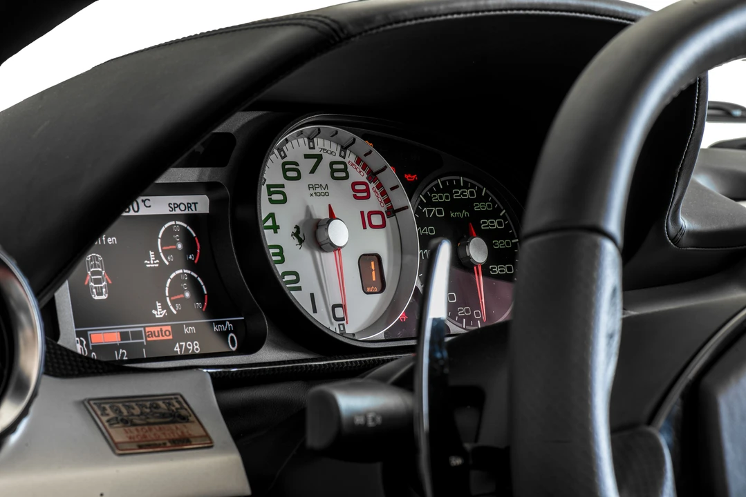 2011 Ferrari 599 SA Aperta - Image 9 of 19