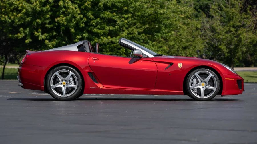 2011 Ferrari 599 SA Aperta - Image 8 of 31