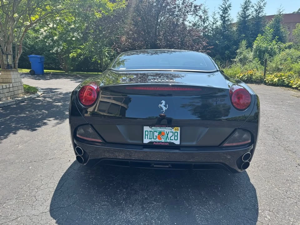 2011 Ferrari California - Image 13 of 20