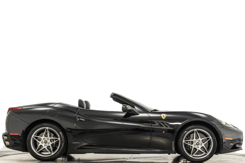 2011 Ferrari California - Image 4 of 7