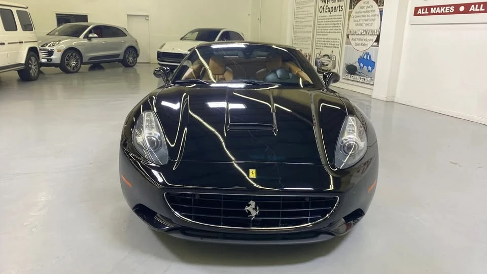 2011 Ferrari California - Image 5 of 20