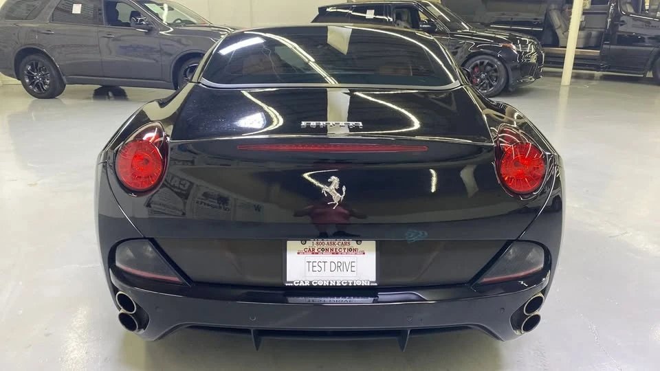 2011 Ferrari California - Image 11 of 20