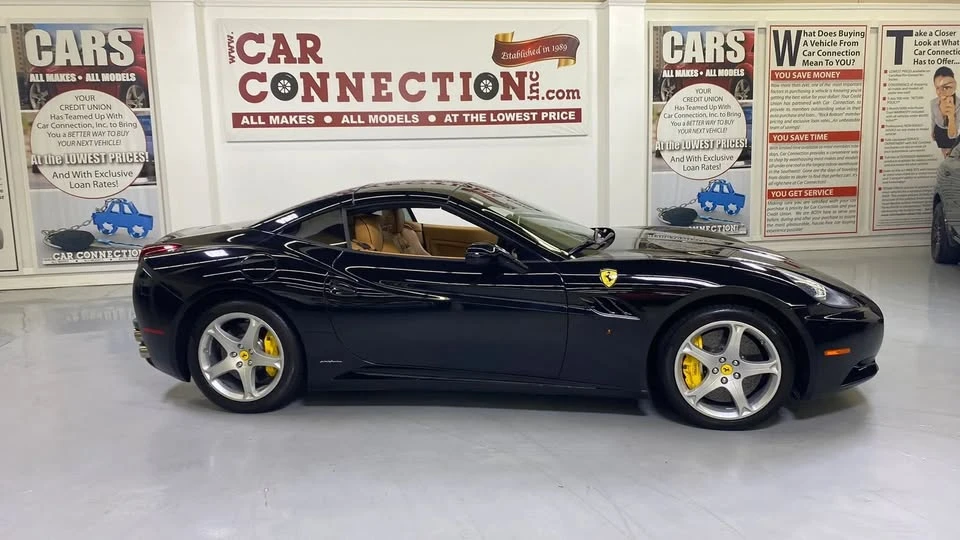 2011 Ferrari California - Image 13 of 20