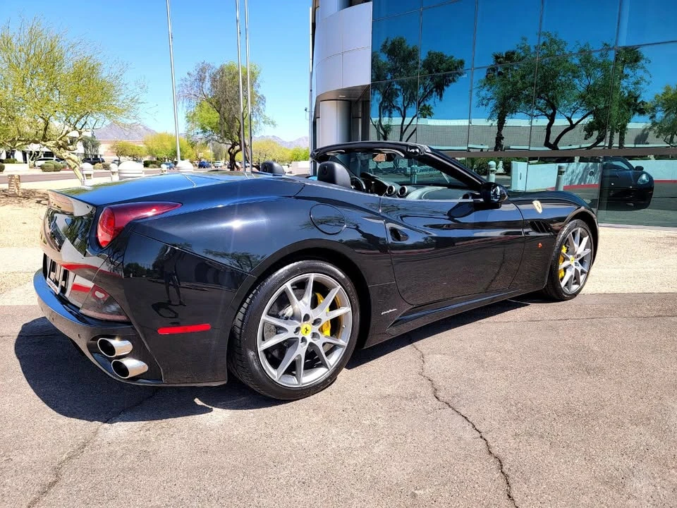 2011 Ferrari California - Image 9 of 20