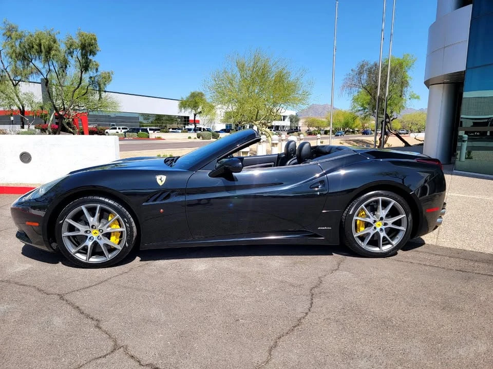 2011 Ferrari California - Image 5 of 20