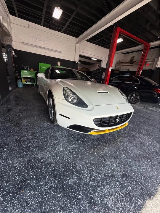 2011 Ferrari California - Image 11 of 11