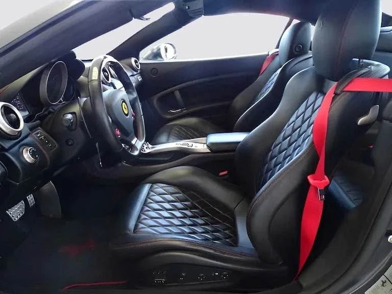 2011 Ferrari California - Image 9 of 17