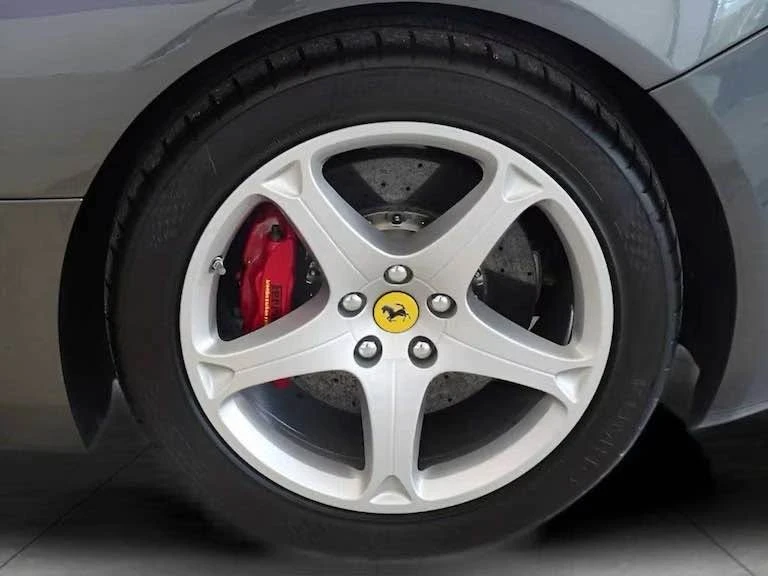 2011 Ferrari California - Image 17 of 17