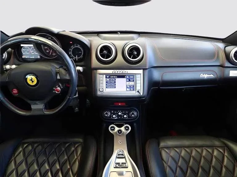 2011 Ferrari California - Image 12 of 17