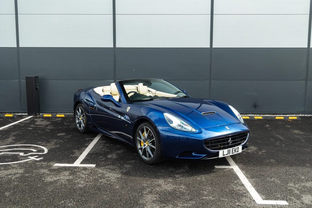 2011 Ferrari California - Image 13 of 31