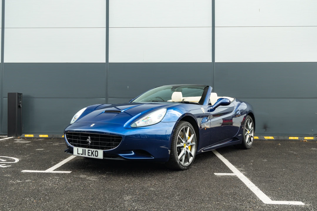 2011 Ferrari California - Image 3 of 31
