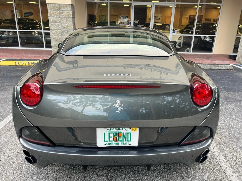 2011 Ferrari California - Image 20 of 31