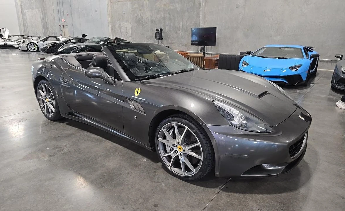 2011 Ferrari California - Image 3 of 7