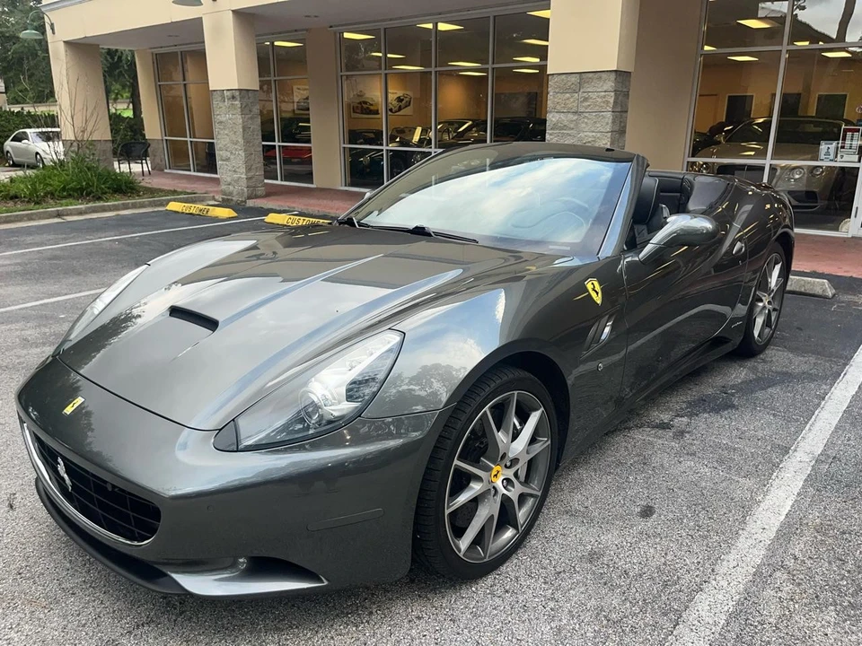 2011 Ferrari California - Image 11 of 31