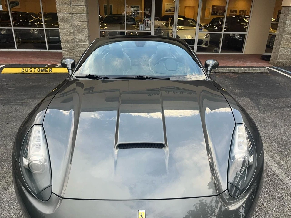 2011 Ferrari California - Image 14 of 31
