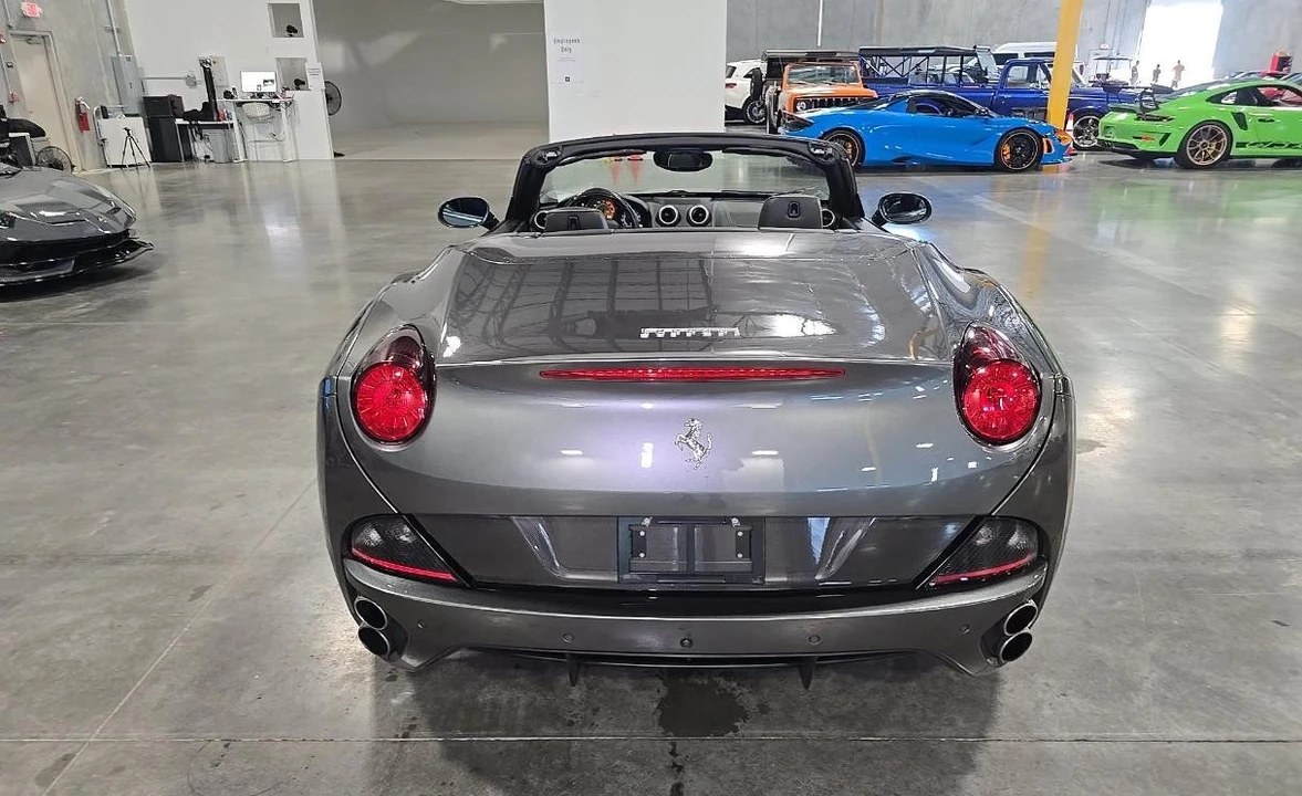 2011 Ferrari California - Image 4 of 7