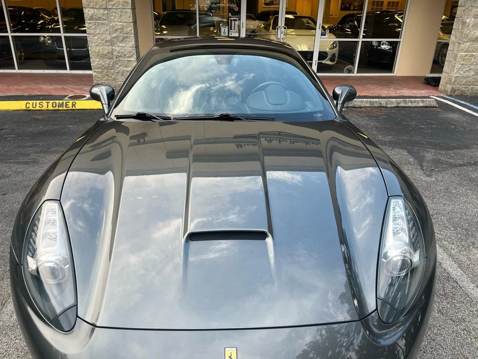 2011 Ferrari California - Image 28 of 31