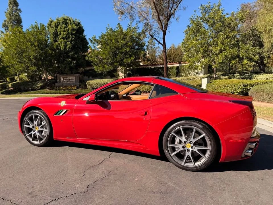 2011 Ferrari California - Image 4 of 16