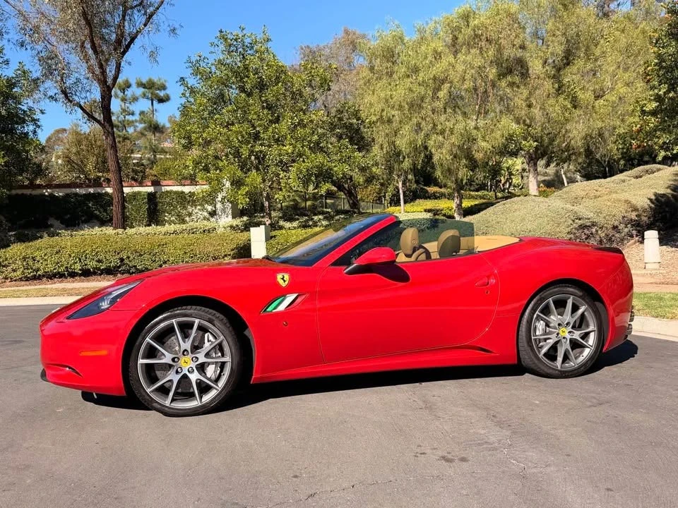2011 Ferrari California - Image 2 of 16