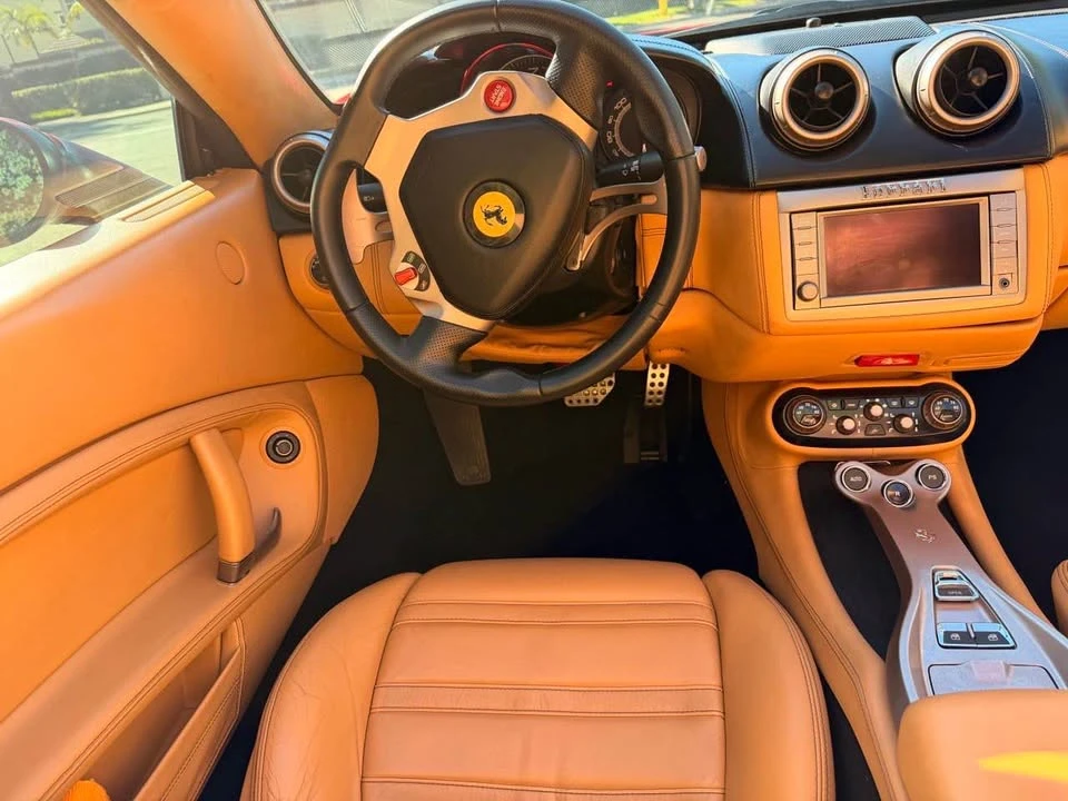 2011 Ferrari California - Image 11 of 16