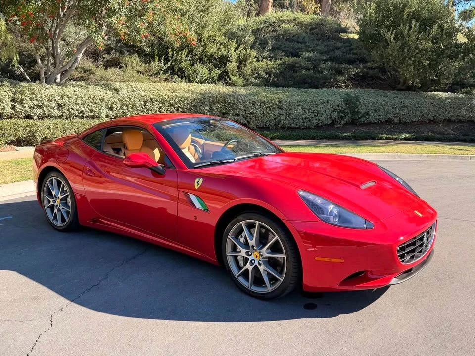 2011 Ferrari California - Image 5 of 16