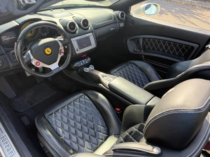 2011 Ferrari California - Image 13 of 20