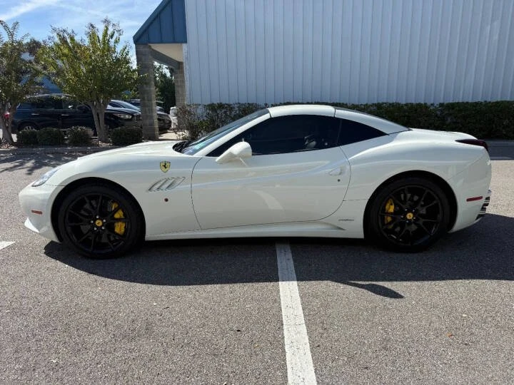 2011 Ferrari California - Image 3 of 20