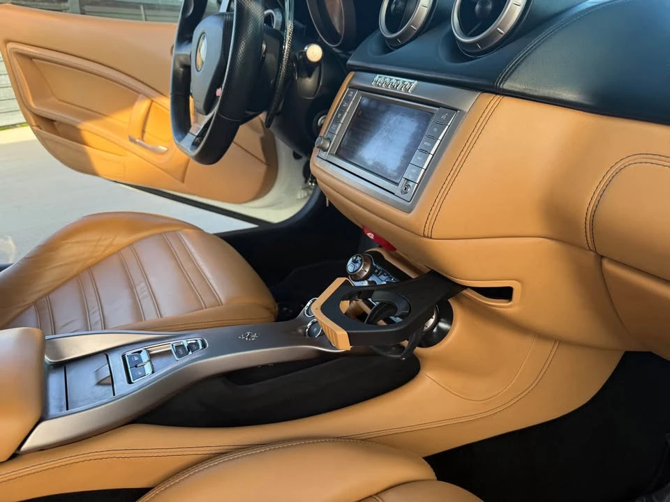 2011 Ferrari California - Image 15 of 20