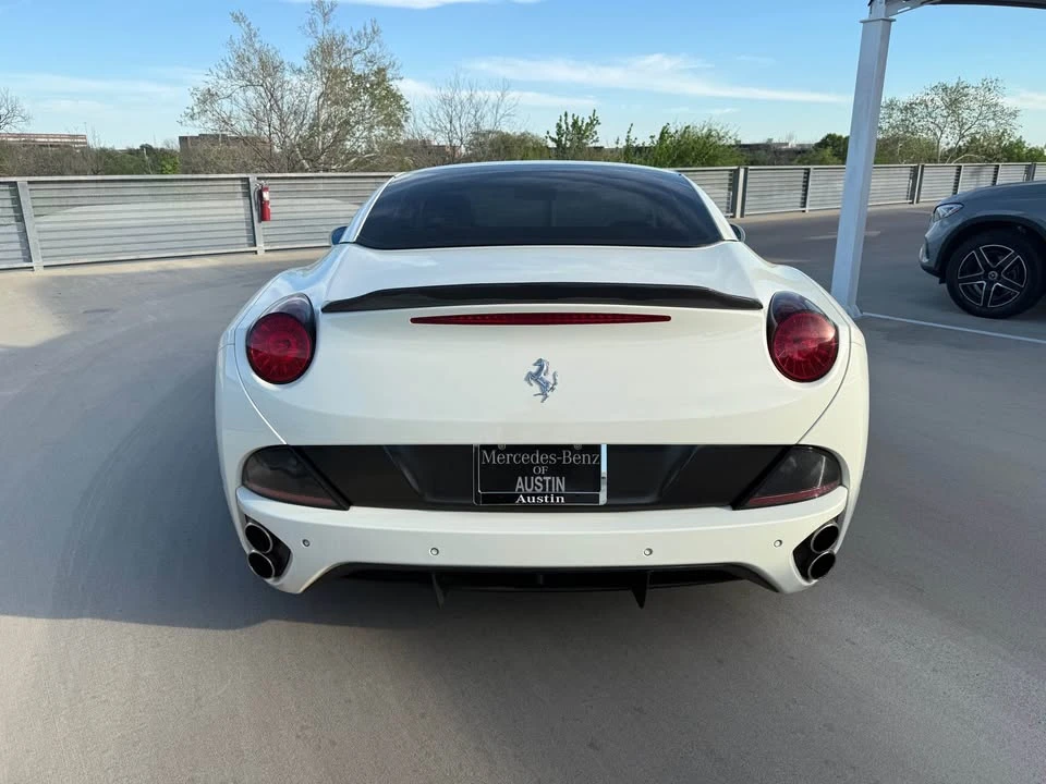 2011 Ferrari California - Image 5 of 20