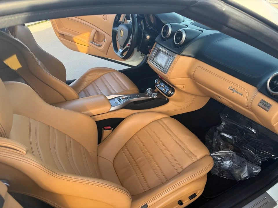 2011 Ferrari California - Image 8 of 20
