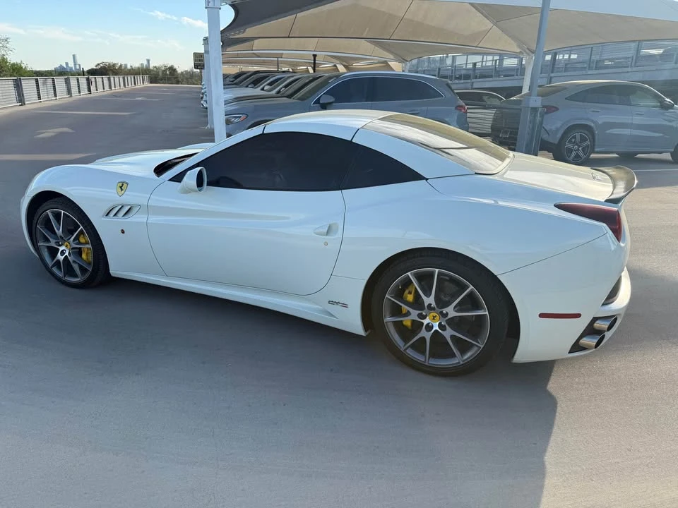 2011 Ferrari California - Image 6 of 20