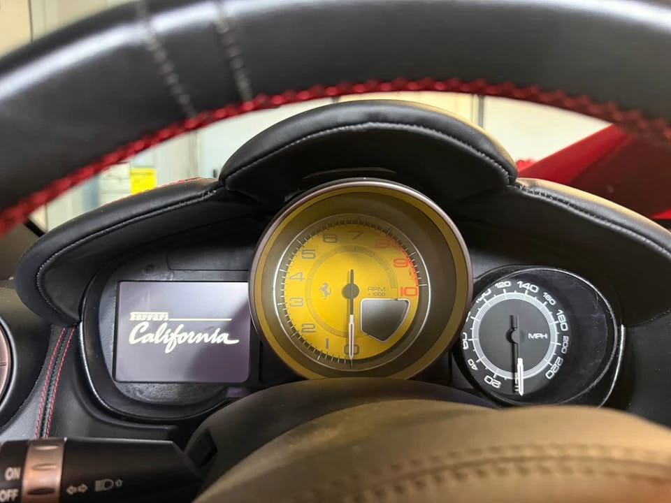 2011 Ferrari California - Image 8 of 8