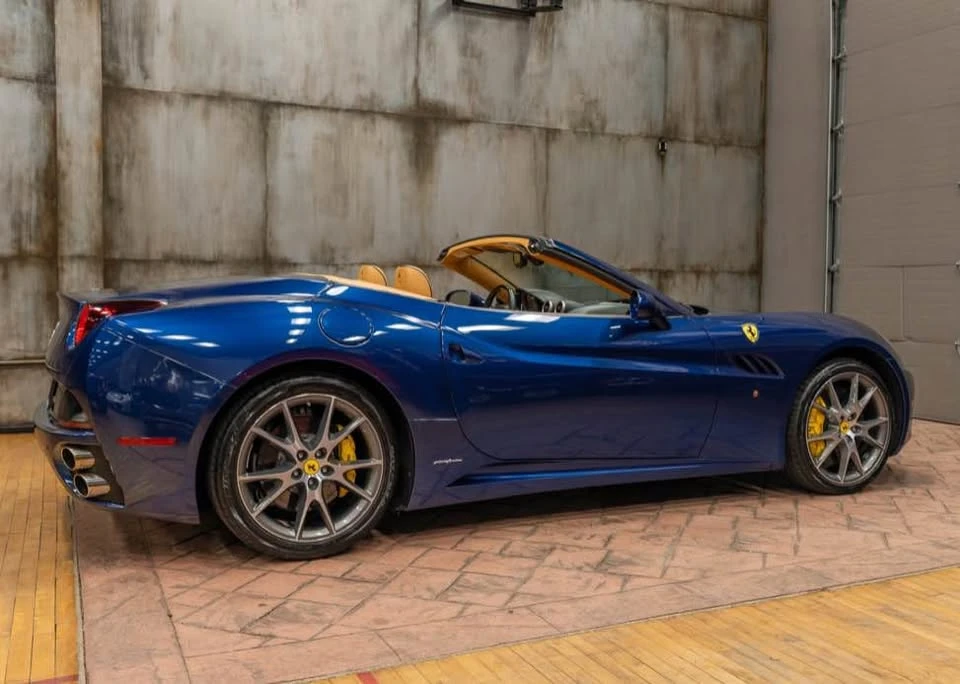 2011 Ferrari California - Image 3 of 17