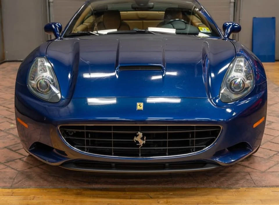 2011 Ferrari California - Image 17 of 17