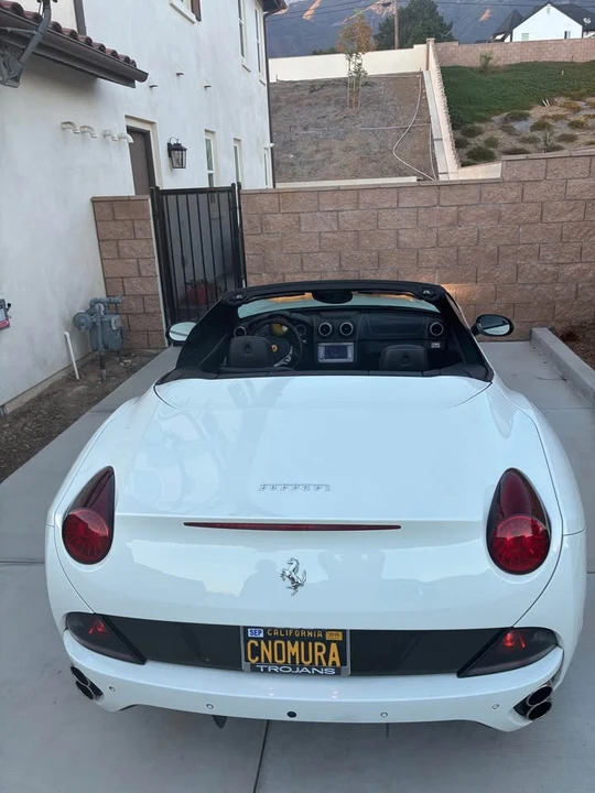 2011 Ferrari California - Image 2 of 5