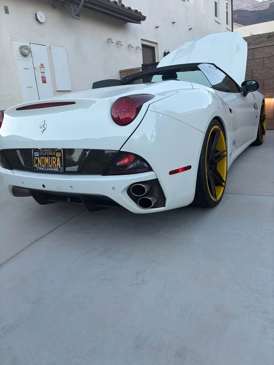 2011 Ferrari California - Image 4 of 5