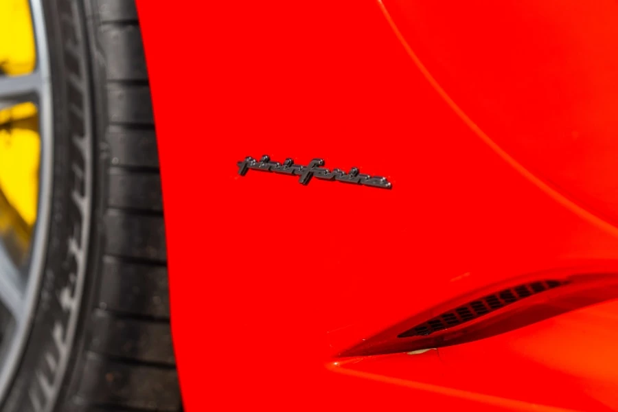 2011 Ferrari California - Image 13 of 31