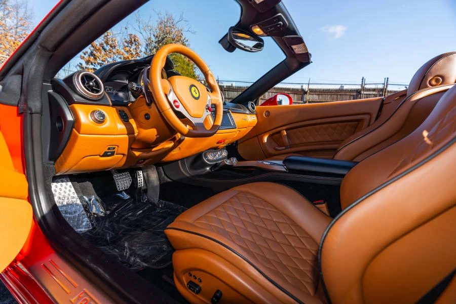 2011 Ferrari California - Image 23 of 31