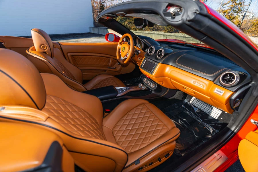 2011 Ferrari California - Image 18 of 31