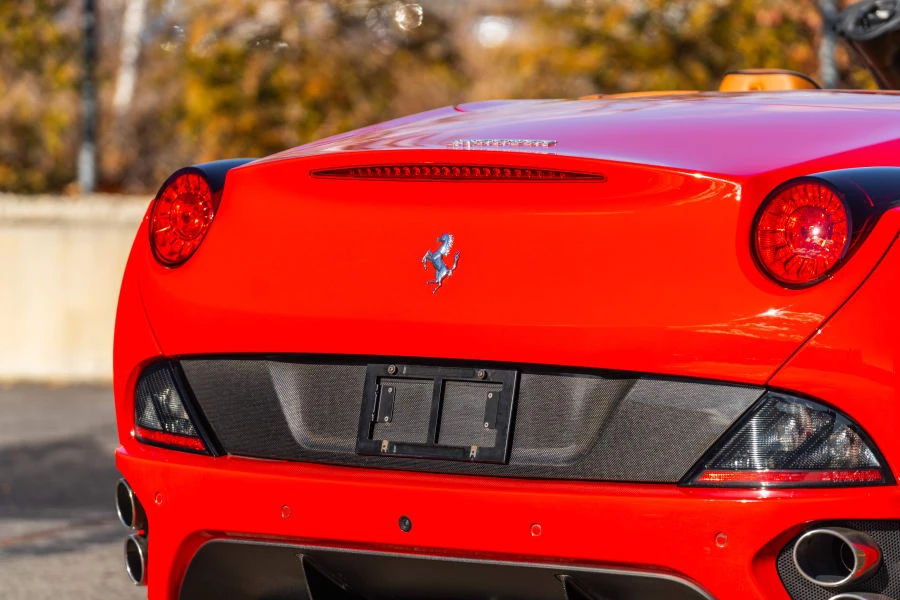 2011 Ferrari California - Image 16 of 31