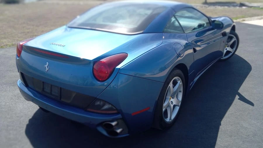 2011 Ferrari California - Image 3 of 17